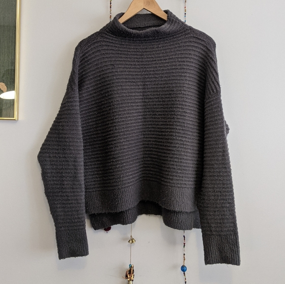 🍋 2 for $30 Grey mock neck sweater - Picture 2 of 3
